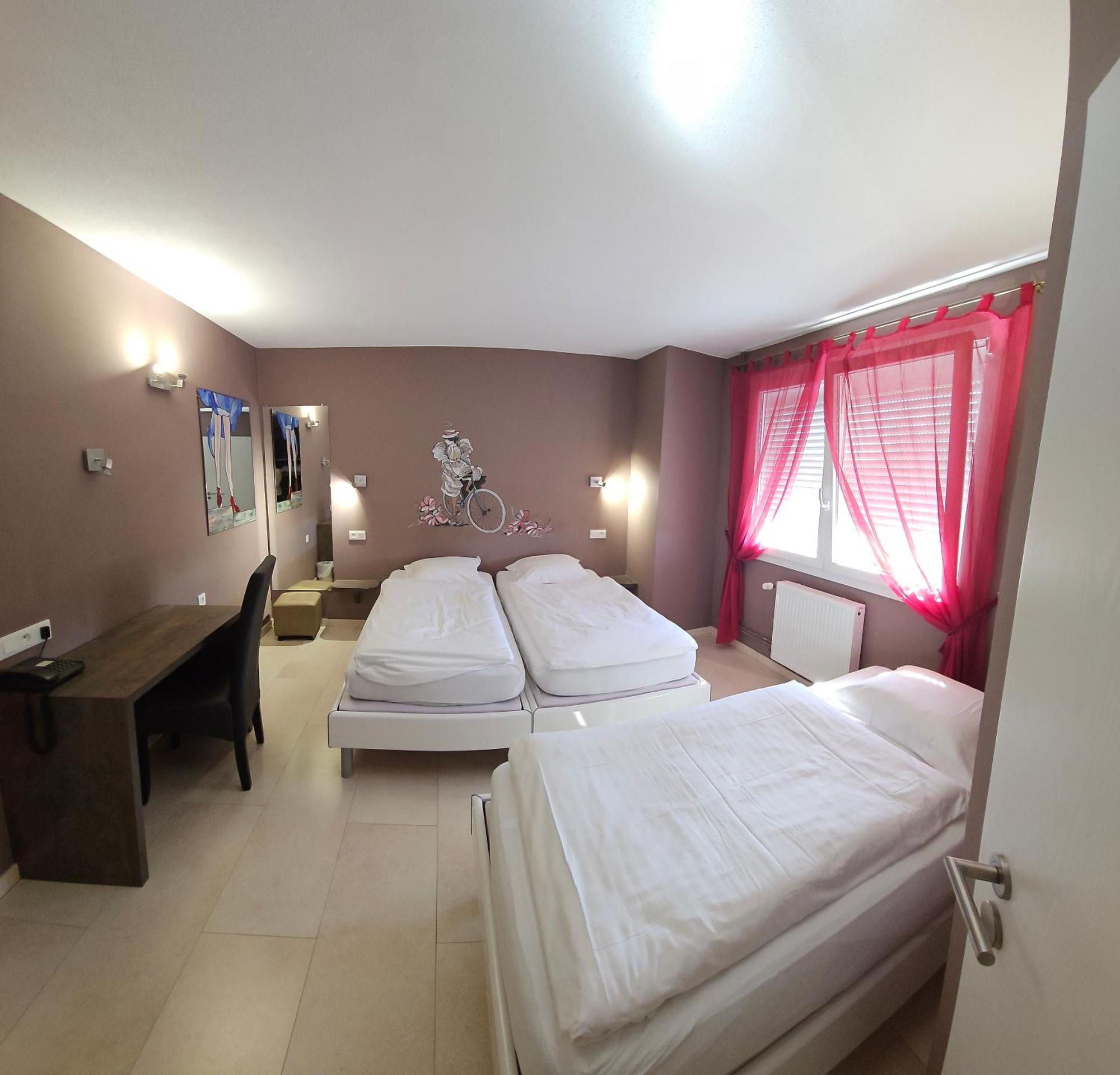 Hotel Restaurant Champ Alsace Агено Екстер'єр фото