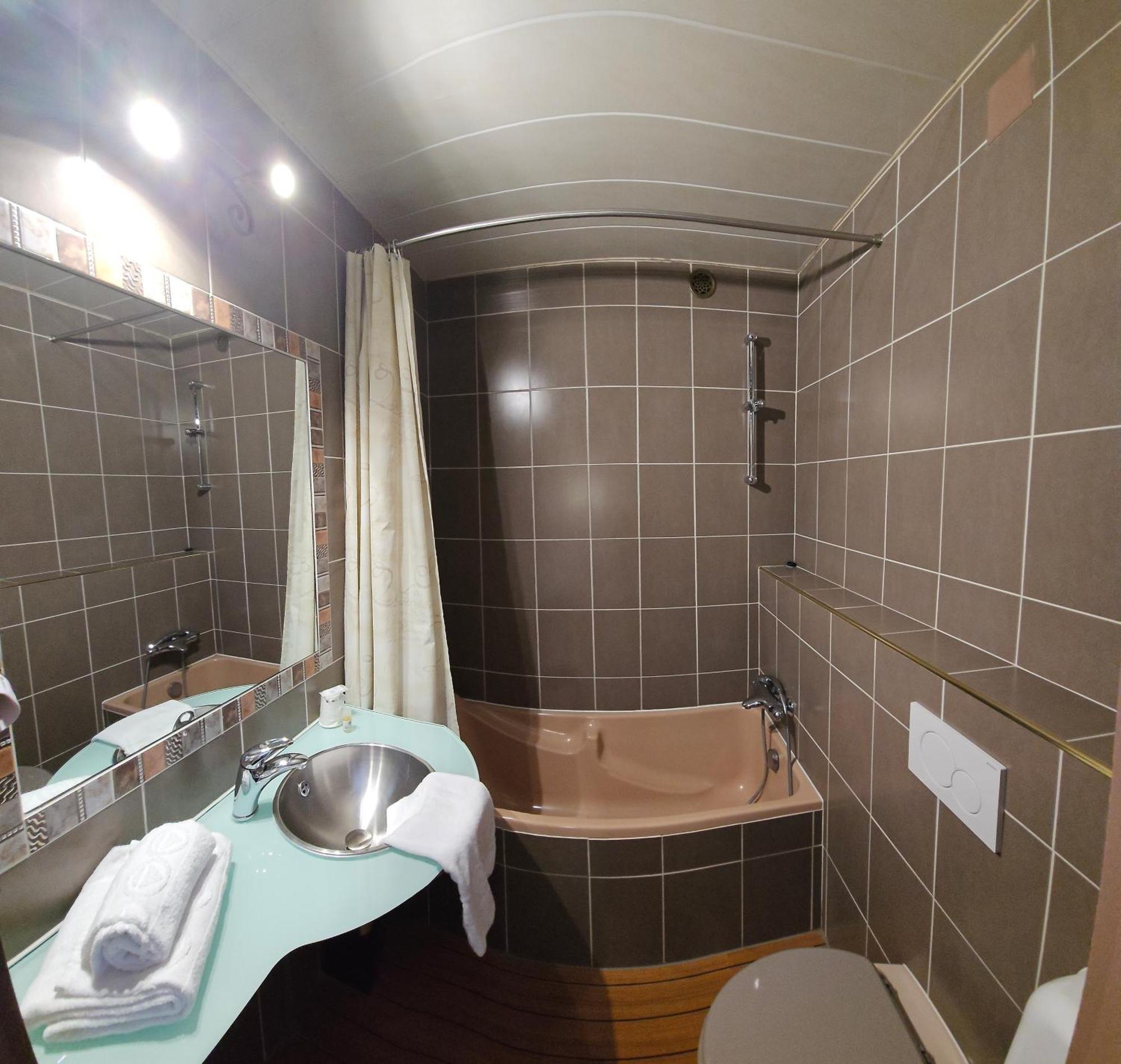 Hotel Restaurant Champ Alsace Агено Екстер'єр фото