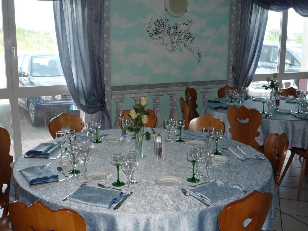 Hotel Restaurant Champ Alsace Агено Екстер'єр фото